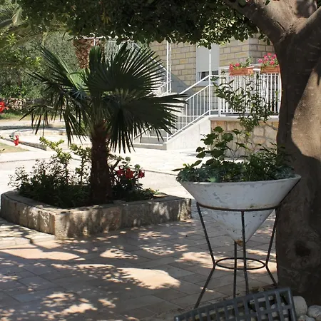 With A Parking Space Starigrad, Paklenica - 6527