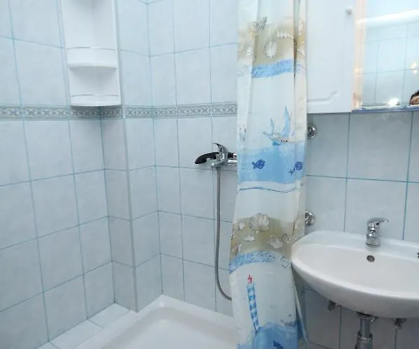 With A Parking Space Starigrad, Paklenica - 6527 Apartman Starigrad-Paklenica