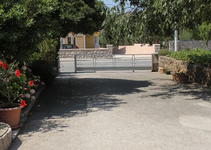 With A Parking Space Starigrad, Paklenica - 6527 *