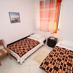 Apartmán With A Parking Space Starigrad, Paklenica - 6527 Starigrad Paklenica