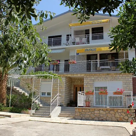 Apartmán With A Parking Space Starigrad, Paklenica - 6527 *
