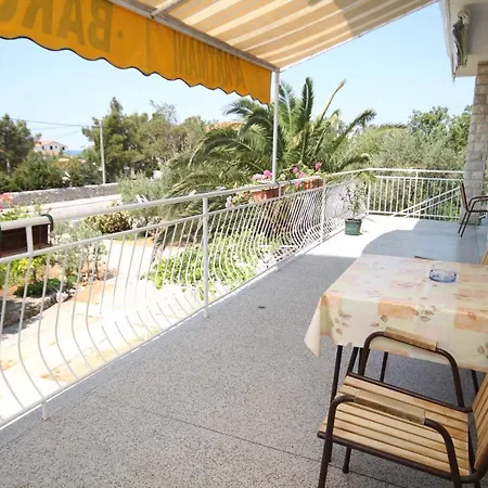 Apartment With A Parking Space Starigrad, Paklenica - 6527 Starigrad Paklenica