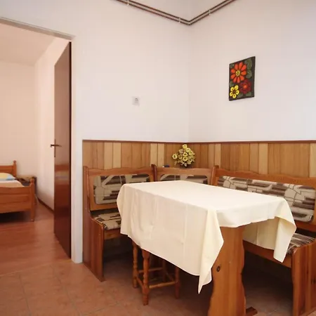 With A Parking Space Starigrad, Paklenica - 6527 *