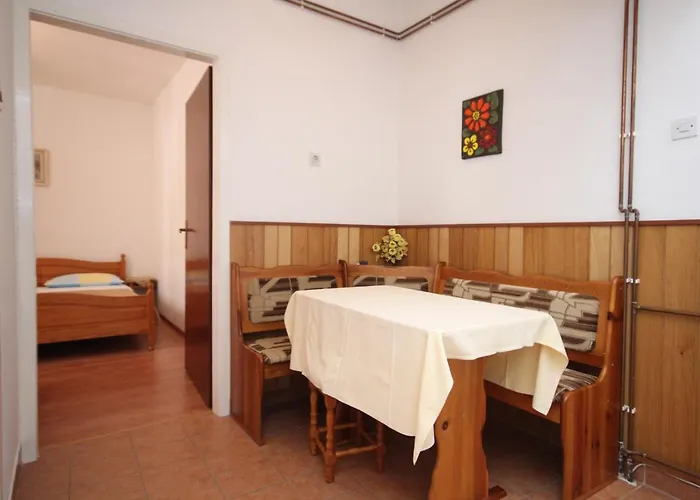 With A Parking Space Starigrad, Paklenica - 6527 *